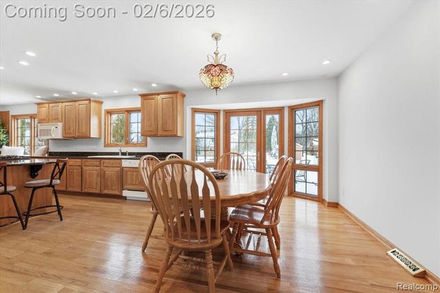 8842 Thorntree Drive, Grosse Ile, MI 48138