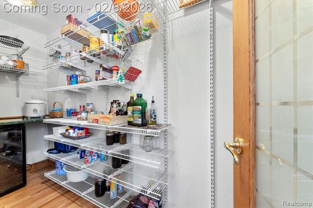 8842 Thorntree Drive, Grosse Ile, MI 48138