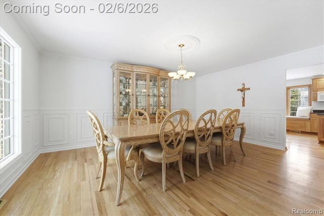 8842 Thorntree Drive, Grosse Ile, MI 48138