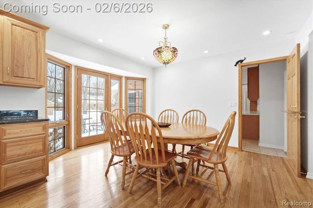 8842 Thorntree Drive, Grosse Ile, MI 48138