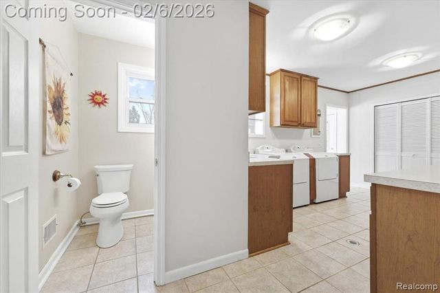 8842 Thorntree Drive, Grosse Ile, MI 48138