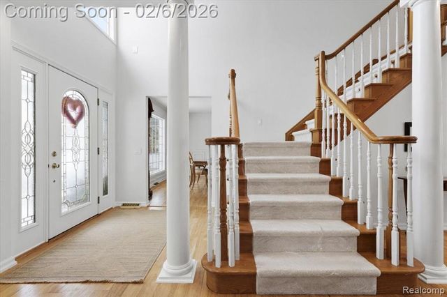 8842 Thorntree Drive, Grosse Ile, MI 48138