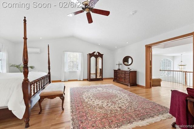 8842 Thorntree Drive, Grosse Ile, MI 48138