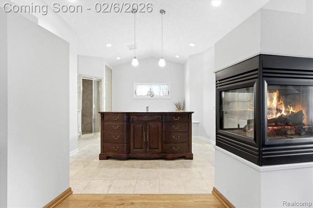 8842 Thorntree Drive, Grosse Ile, MI 48138