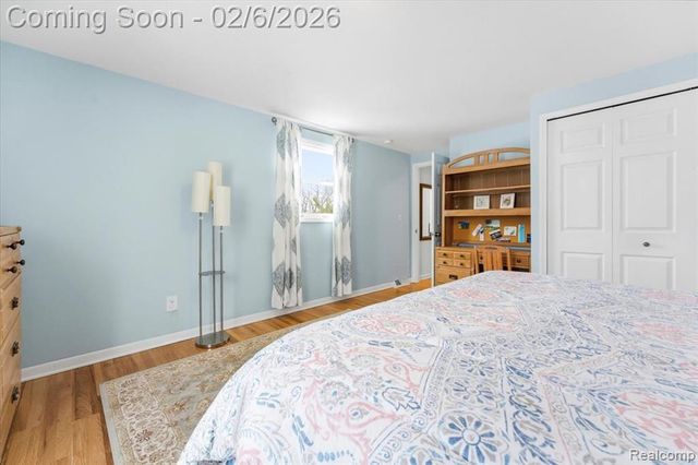 8842 Thorntree Drive, Grosse Ile, MI 48138