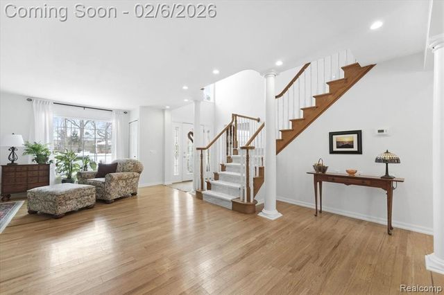 8842 Thorntree Drive, Grosse Ile, MI 48138