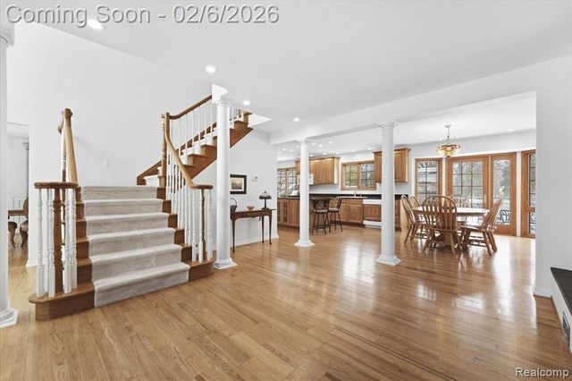 8842 Thorntree Drive, Grosse Ile, MI 48138