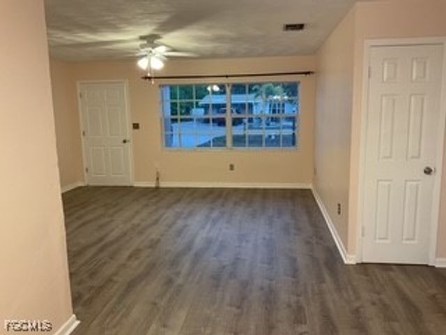 382 Ottumwa AVE, Fort Myers, FL 33905