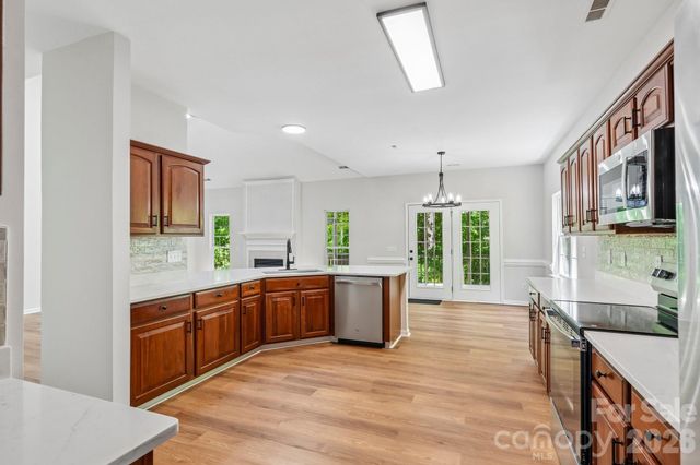 7206 Sweetfield Drive, Huntersville, NC 28078