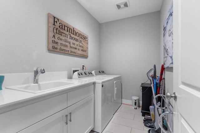 9820 Rayo Ct, Roseville, CA 95747