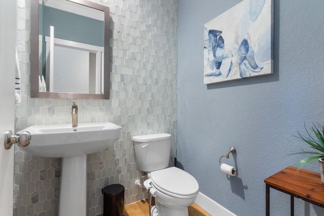 9820 Rayo Ct, Roseville, CA 95747