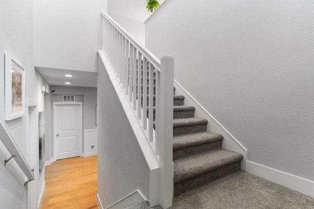 9820 Rayo Ct, Roseville, CA 95747