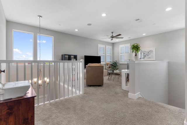 9820 Rayo Ct, Roseville, CA 95747