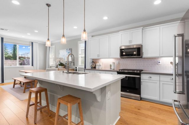 9820 Rayo Ct, Roseville, CA 95747