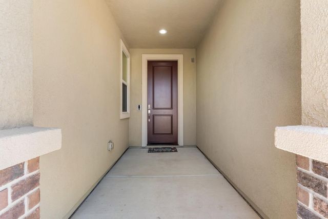 9820 Rayo Ct, Roseville, CA 95747