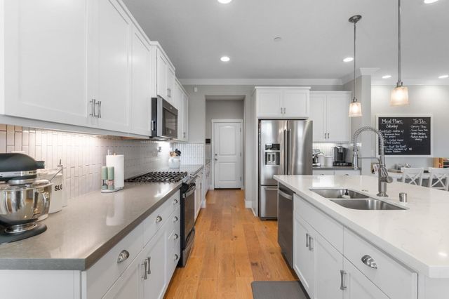 9820 Rayo Ct, Roseville, CA 95747