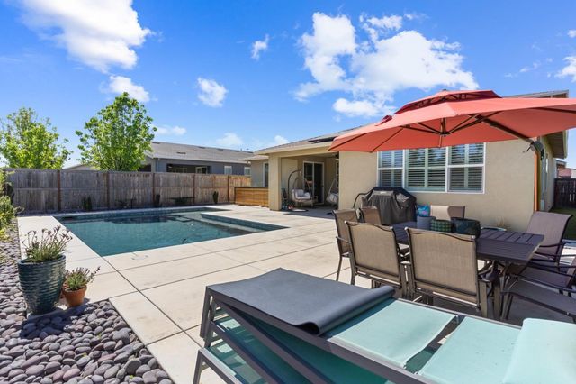 9820 Rayo Ct, Roseville, CA 95747