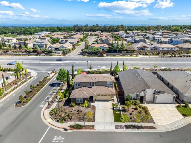 9820 Rayo Ct, Roseville, CA 95747