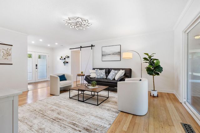 8830 Mooney Rd, Granite Bay, CA 95746