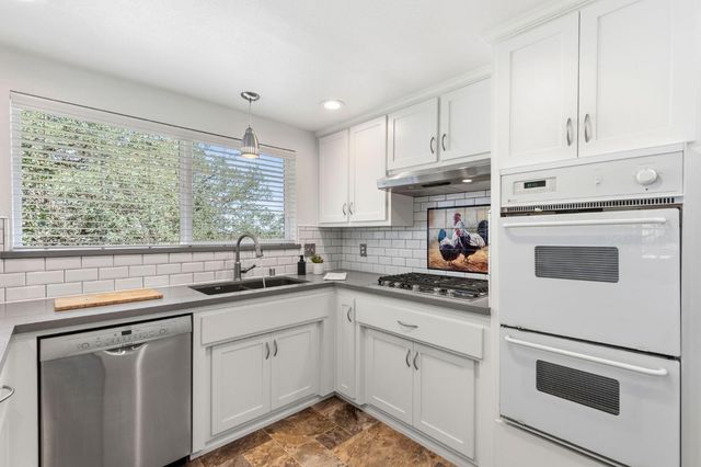 8830 Mooney Rd, Granite Bay, CA 95746