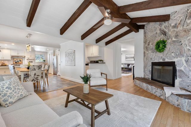 8830 Mooney Rd, Granite Bay, CA 95746