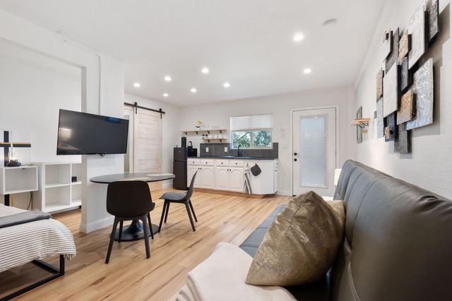 8830 Mooney Rd, Granite Bay, CA 95746