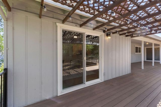 8830 Mooney Rd, Granite Bay, CA 95746