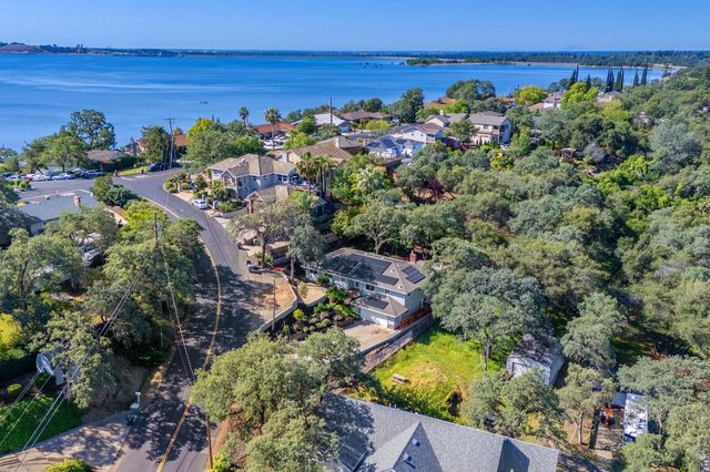 8830 Mooney Rd, Granite Bay, CA 95746
