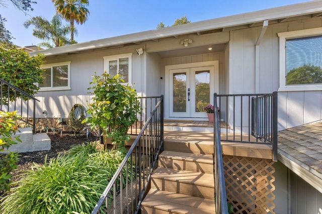 8830 Mooney Rd, Granite Bay, CA 95746