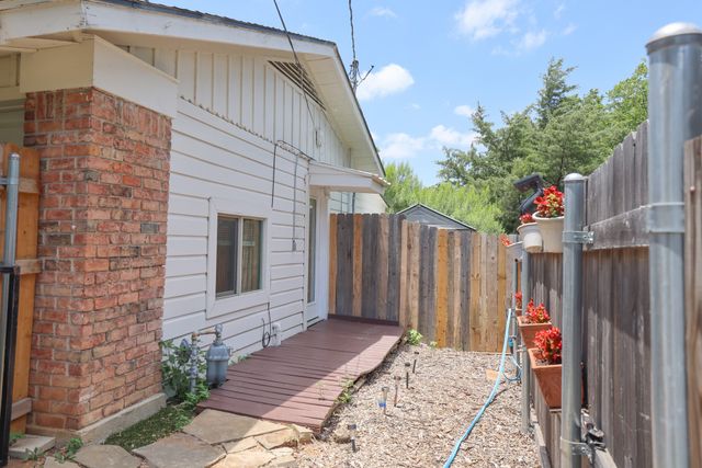3808 S Timberline Drive, Fort Worth, TX 76119