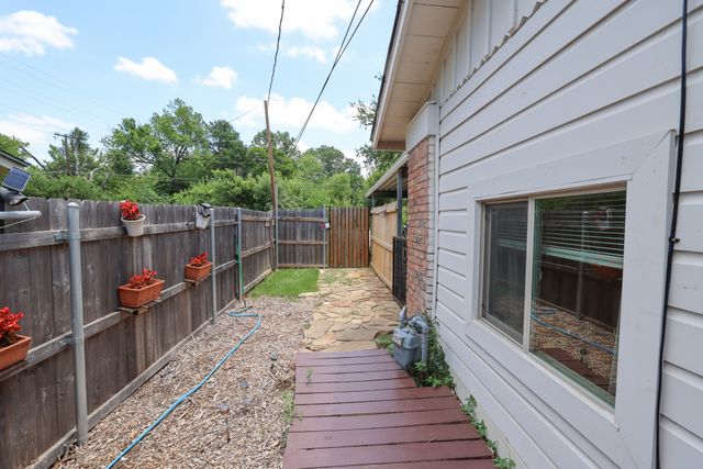 3808 S Timberline Drive, Fort Worth, TX 76119