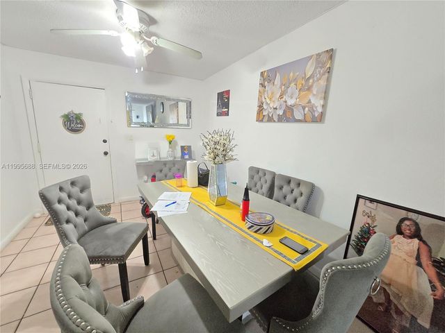 3600 NW 21st Street 309, Lauderdale Lakes, FL 33311