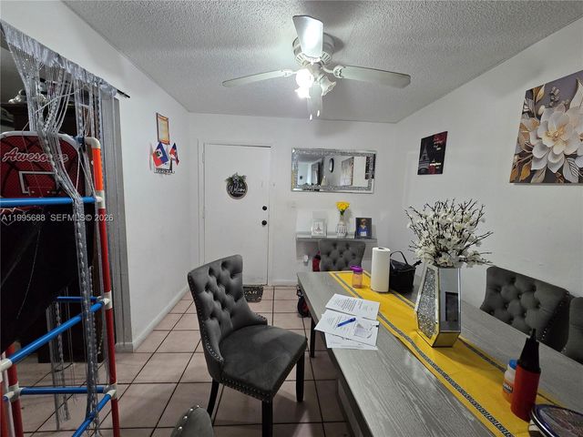 3600 NW 21st Street 309, Lauderdale Lakes, FL 33311