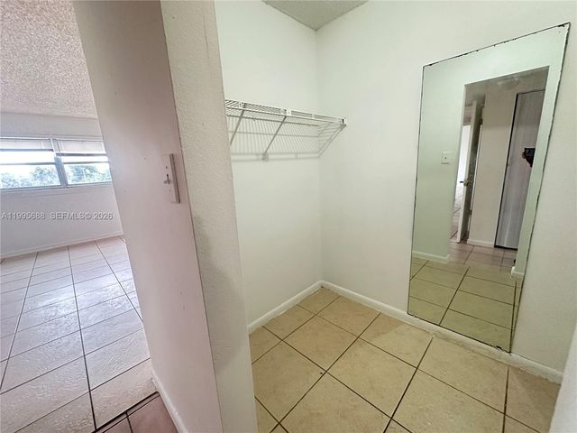 3600 NW 21st Street 309, Lauderdale Lakes, FL 33311