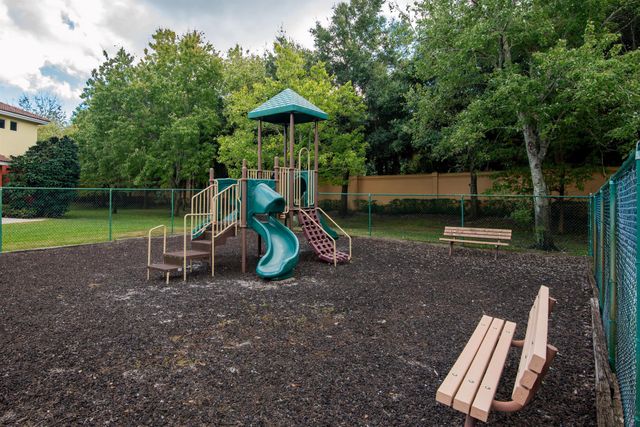 49 SE Sedona Circle 201, Stuart, FL 34994