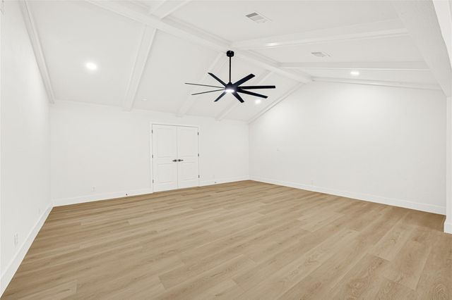 2100 Crestwood Drive, Richmond, TX 77469