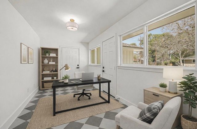 2100 Crestwood Drive, Richmond, TX 77469