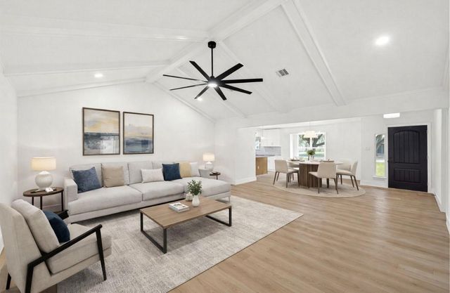 2100 Crestwood Drive, Richmond, TX 77469