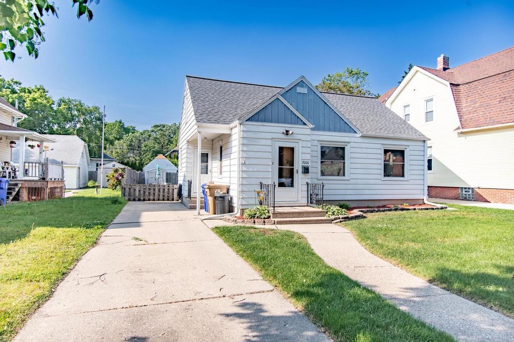 2000 42nd STREET, Kenosha, WI 53140