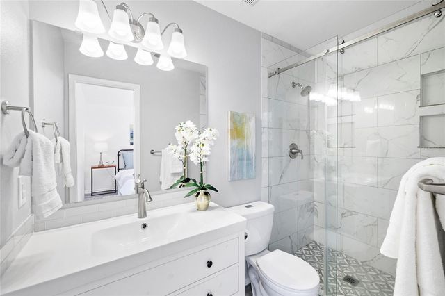 1301 FOXWOOD DRIVE, Lutz, FL 33549