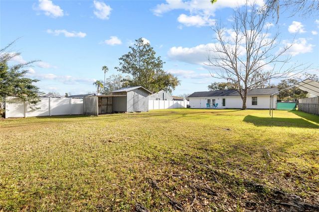 1301 FOXWOOD DRIVE, Lutz, FL 33549