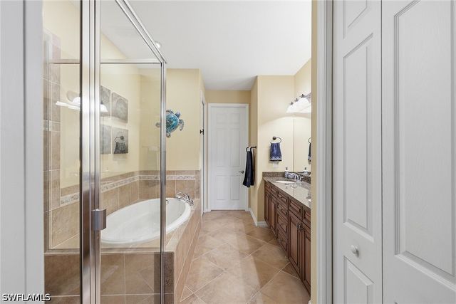 8986 Cambria CIR 2204, Naples, FL 34113