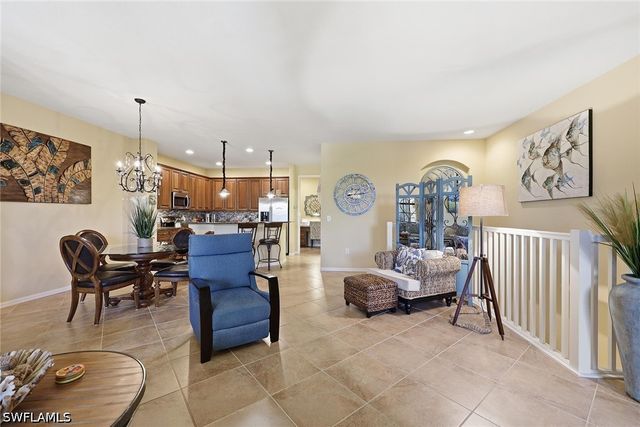 8986 Cambria CIR 2204, Naples, FL 34113