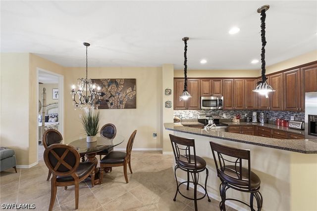 8986 Cambria CIR 2204, Naples, FL 34113
