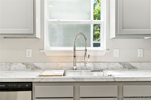 306 Taff Street, Charlestown, IN 47111