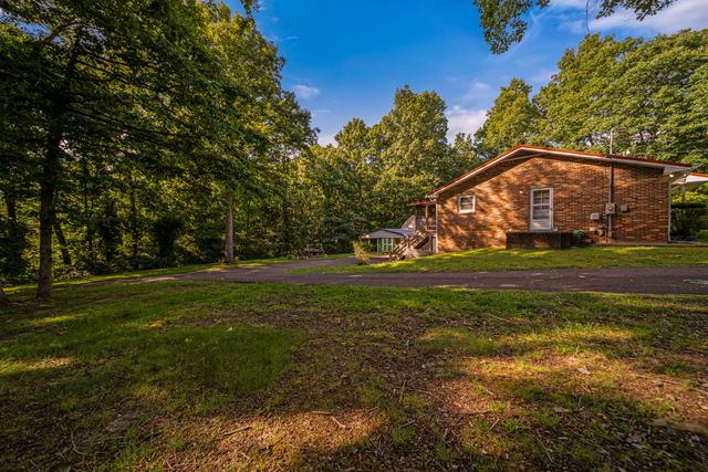 211 Rouse Rd, Dickson, TN 37055