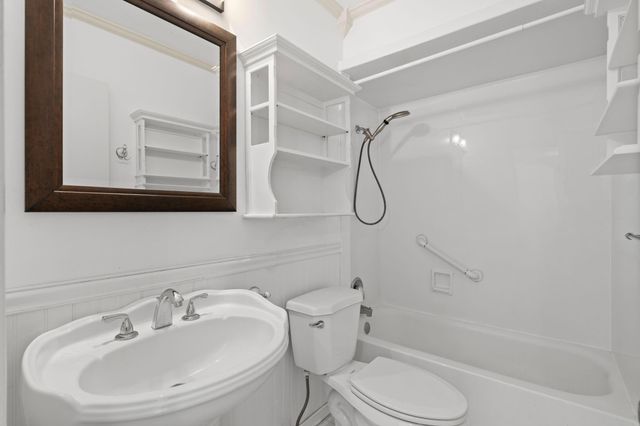 2601 Bellefontaine Street B105, Houston, TX 77025
