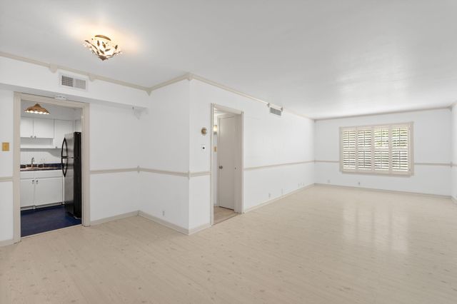 2601 Bellefontaine Street B105, Houston, TX 77025