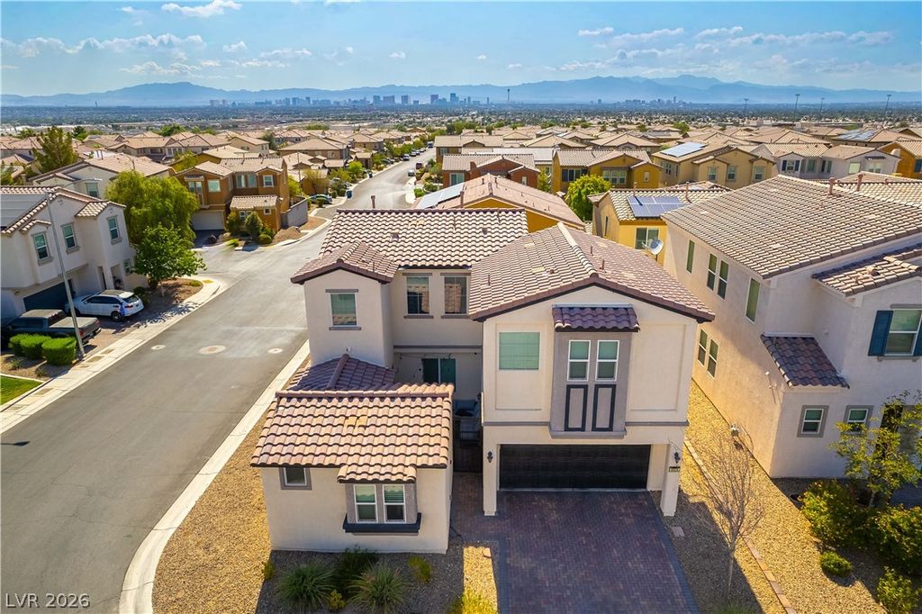 6828 Double Vista Way, Las Vegas, NV 89142 — photo 2
