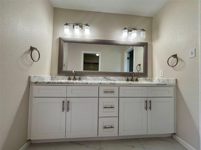 13019 Skyline Drive, Willis, TX 77318
